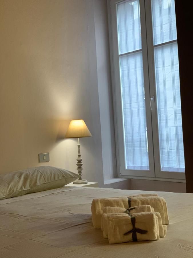 Studio Apartment Una Finestra Su Комо Экстерьер фото