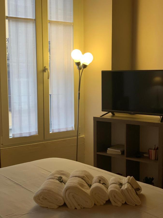 Studio Apartment Una Finestra Su Комо Экстерьер фото