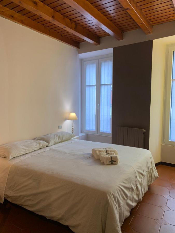 Studio Apartment Una Finestra Su Комо Экстерьер фото