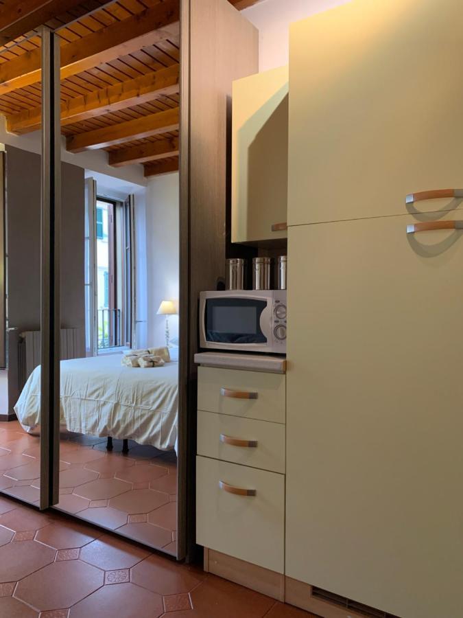 Studio Apartment Una Finestra Su Комо Экстерьер фото